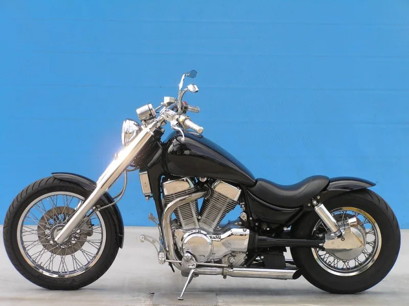 Suzuki VS 1400 (1995) — foto 1