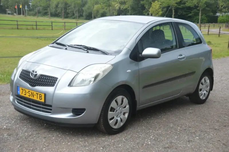 Toyota Yaris (2006)