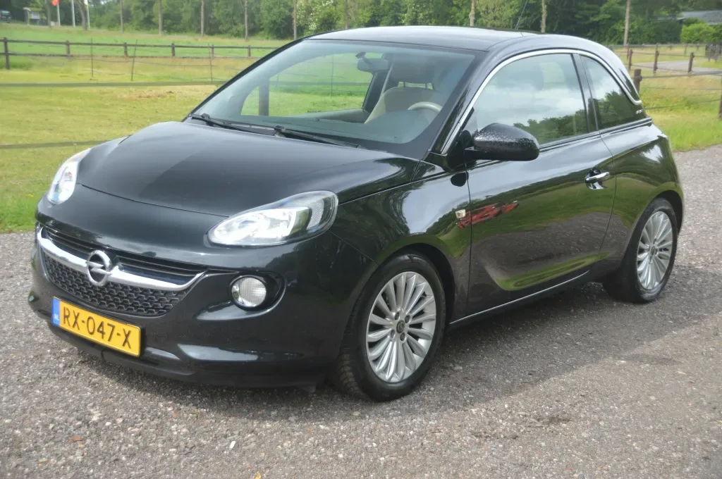 Opel Adam (2014) — foto 1