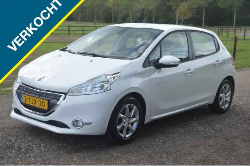 Peugeot 208 (2014)