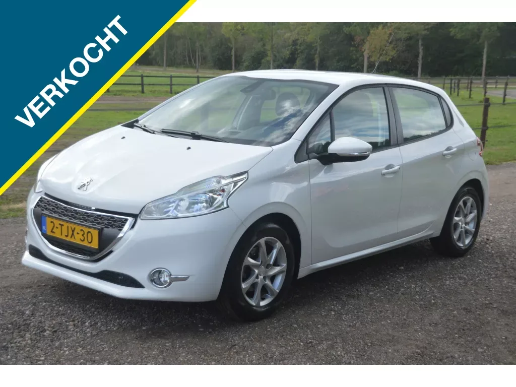 Peugeot 208 (2014) — foto 1