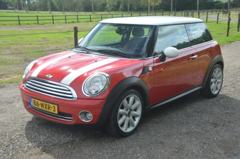 MINI Cooper (2009)