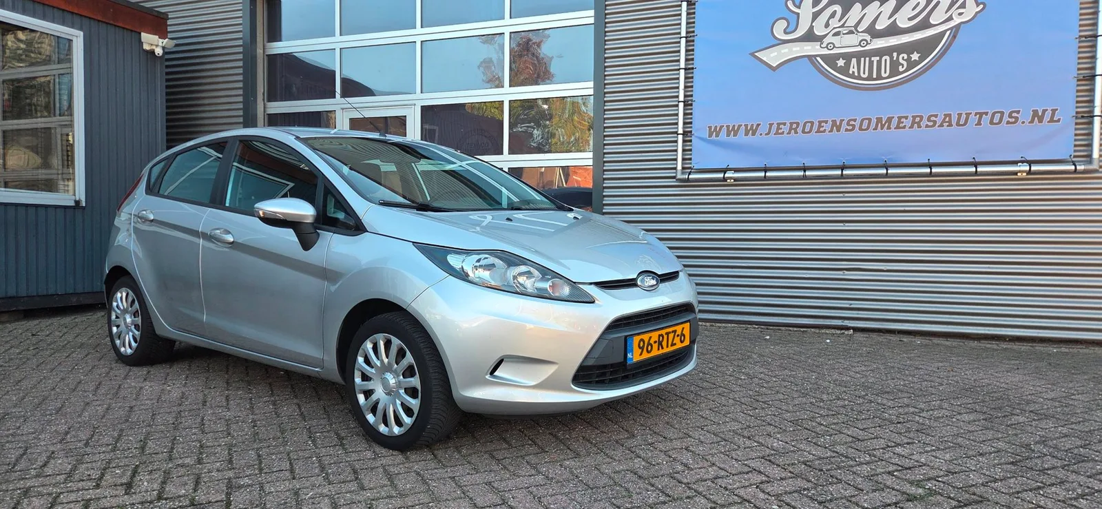 Ford Fiesta (2011) — foto 1