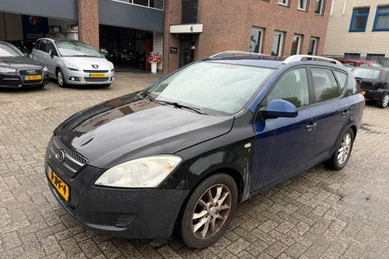 Kia Cee'd (2009)