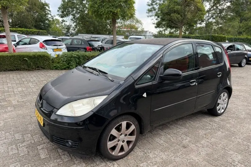 Mitsubishi Colt (2006)