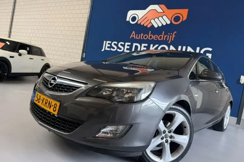 Opel Astra (2010)