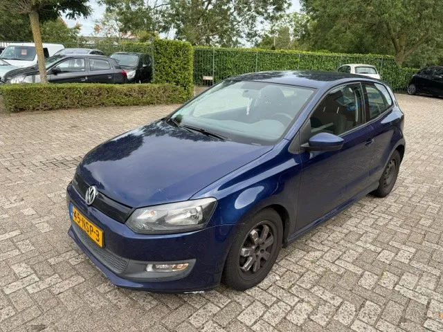 Volkswagen Polo (2010) — foto 1