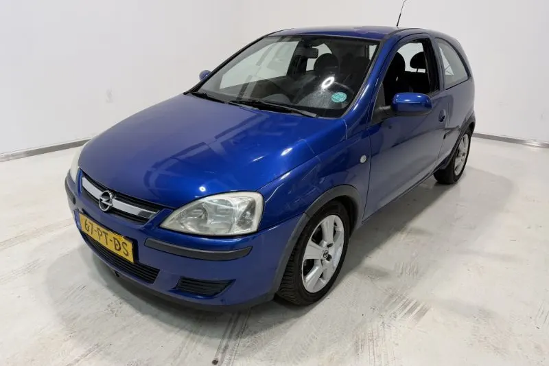 Opel Corsa (2004)