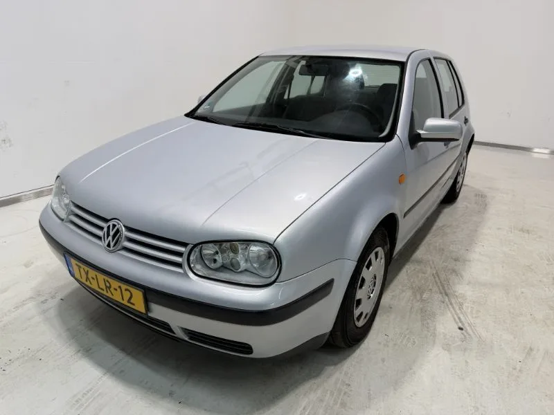 Volkswagen Golf (1998) — foto 1
