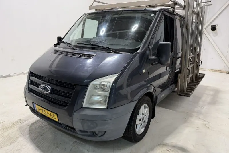 Ford Transit (2011)