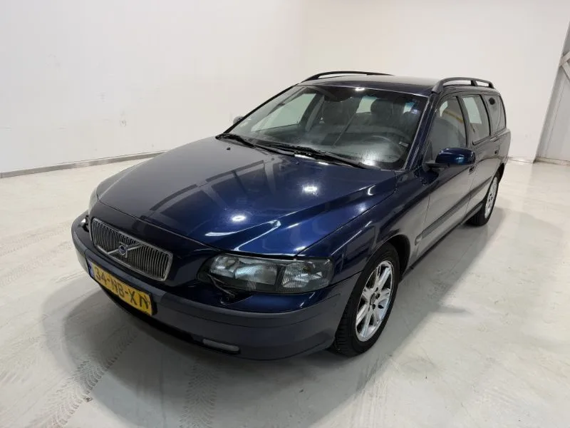 Volvo V70 (2003) — foto 1