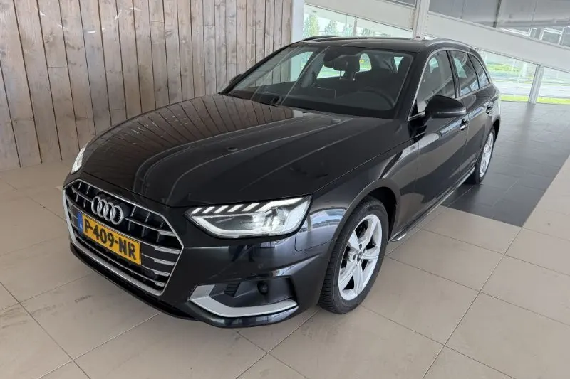 Audi A4 (2022)