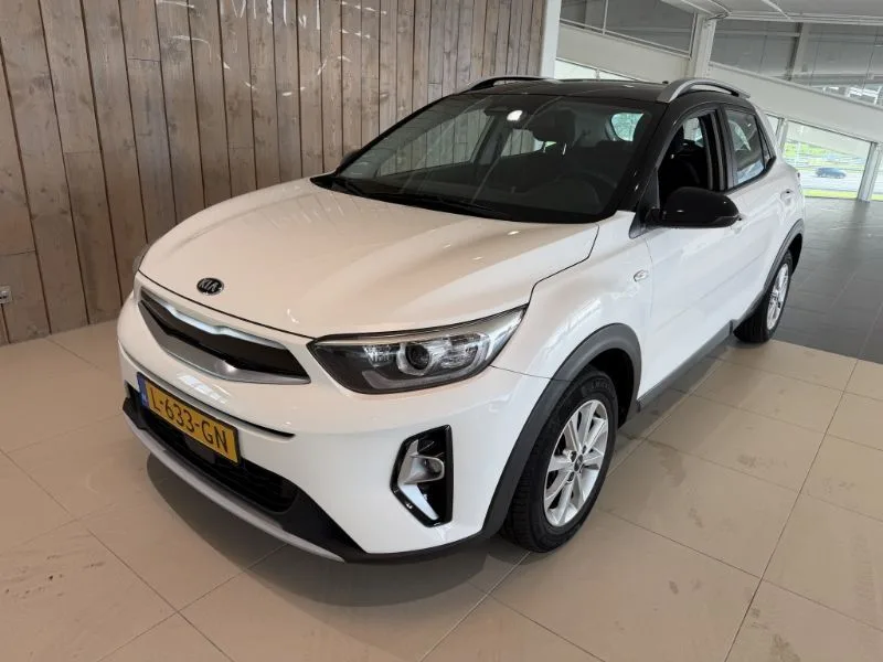 Kia Stonic (2021) — foto 1