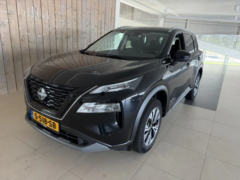 Nissan X-Trail (2023) — foto 1