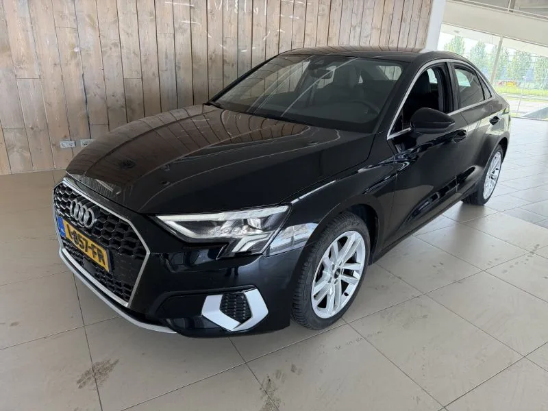 Audi A3 (2021) — foto 1
