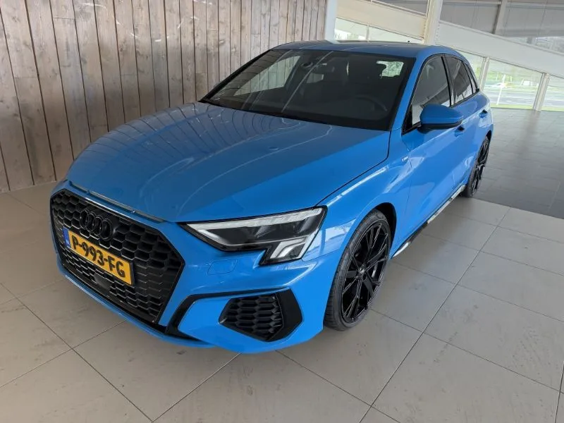 Audi A3 (2022) — foto 1