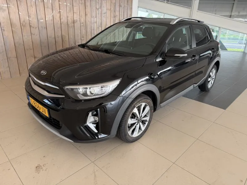 Kia Stonic (2021) — foto 1