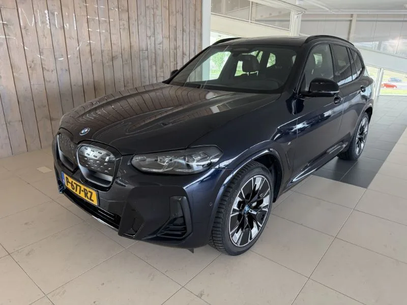 BMW iX3 (2022) — foto 1
