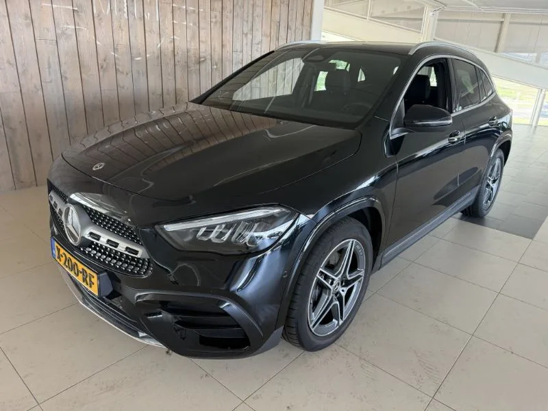 Mercedes-Benz GLA-Klasse (2024) — foto 1