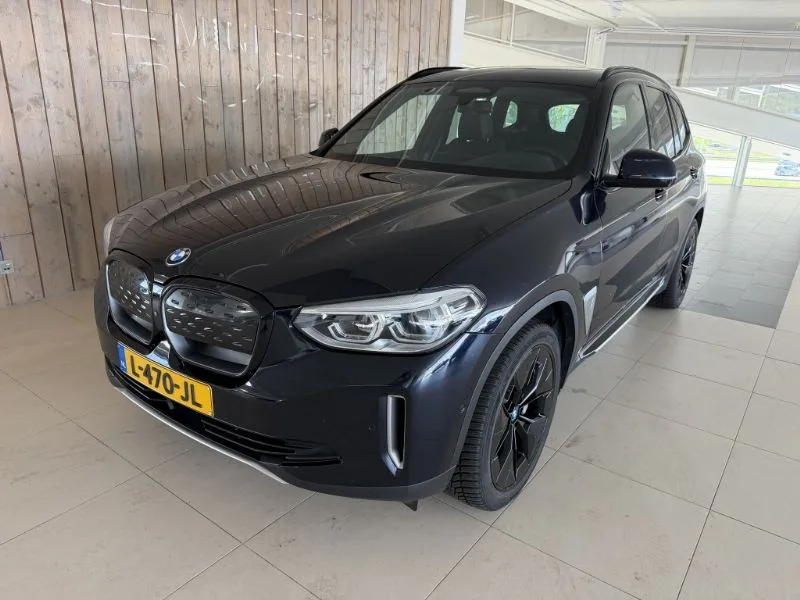 BMW iX3 (2021) — foto 1
