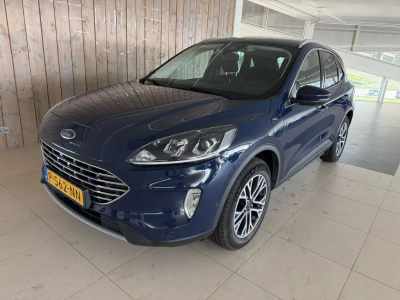 Ford Kuga (2022) — foto 1