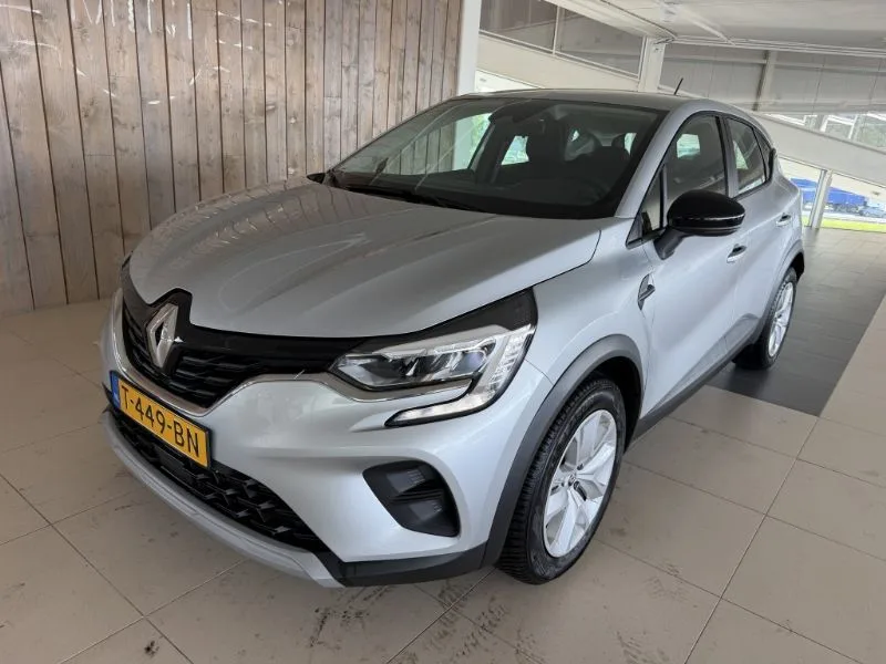 Renault Captur (2023) — foto 1