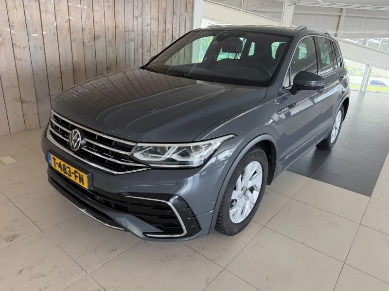 Volkswagen Tiguan (2023) — foto 1