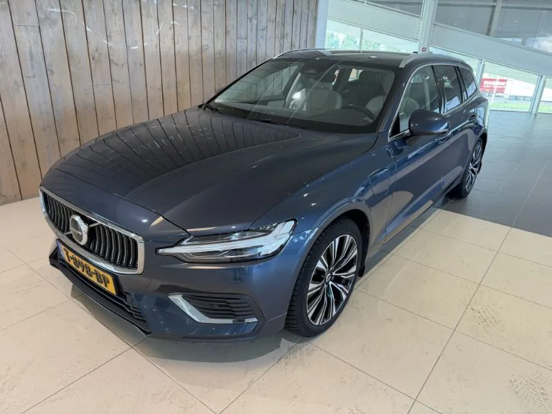 Volvo V60 (2023) — foto 1