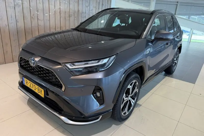 Toyota RAV4 (2022)