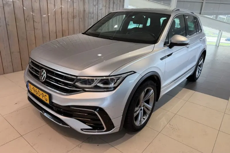 Volkswagen Tiguan (2021)