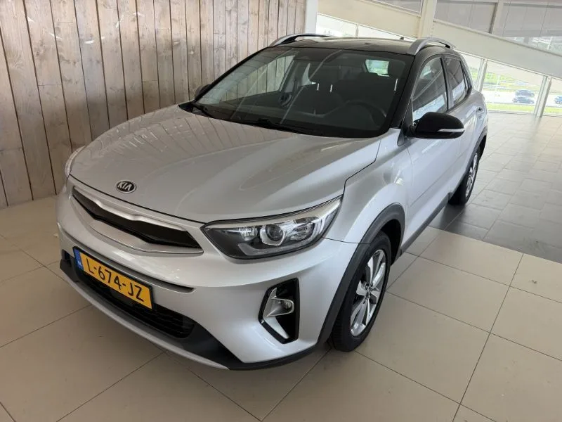 Kia Stonic (2021) — foto 1