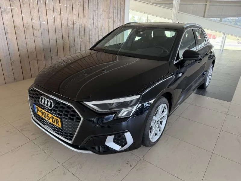 Audi A3 (2022) — foto 1