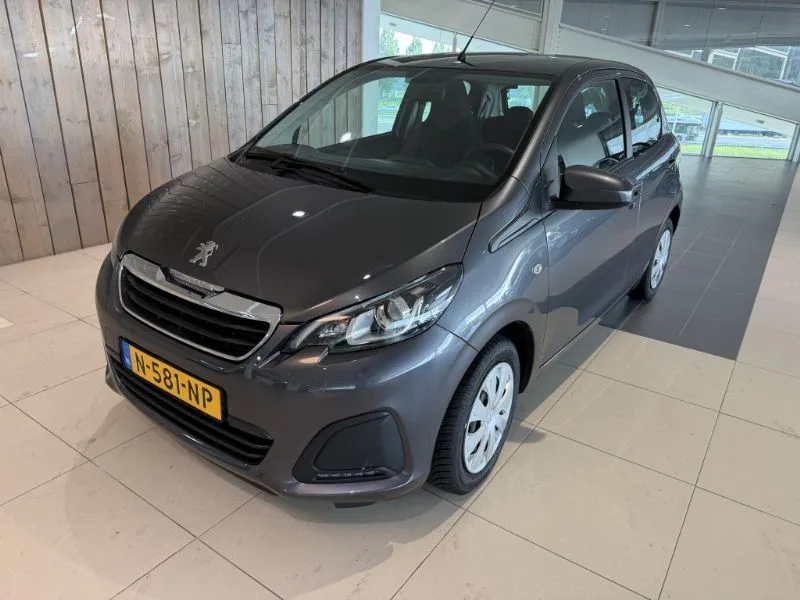 Peugeot 108 (2022) — foto 1