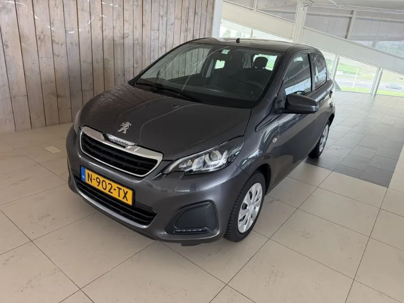 Peugeot 108 (2022) — foto 1