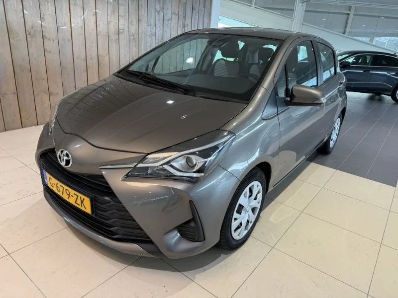 Toyota Yaris (2019) — foto 1