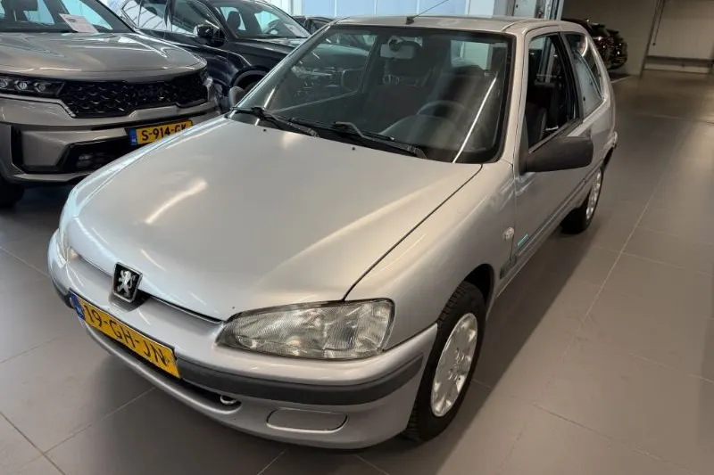 Peugeot 106 (2000)