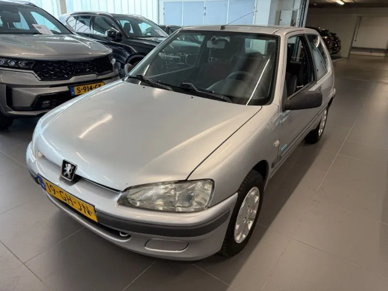 Peugeot 106 (2000) — foto 1