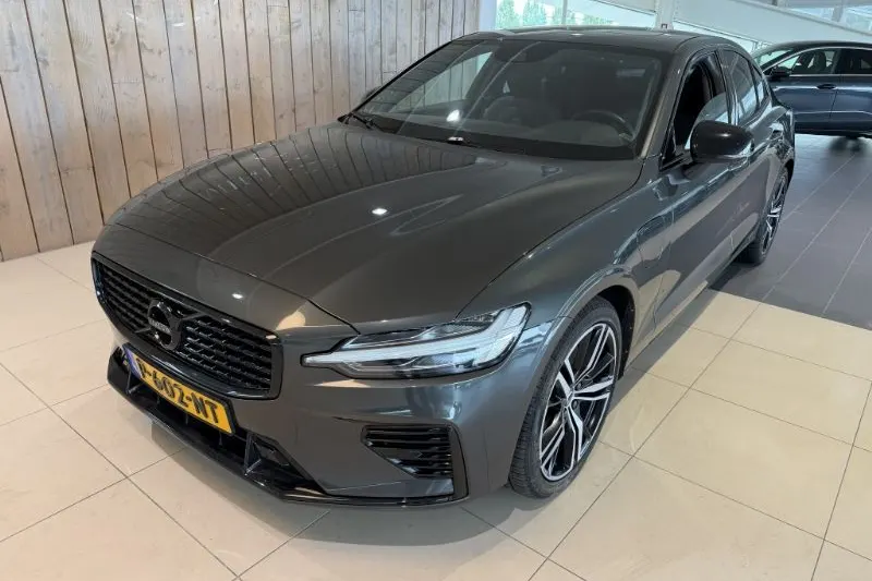 Volvo S60 (2022)