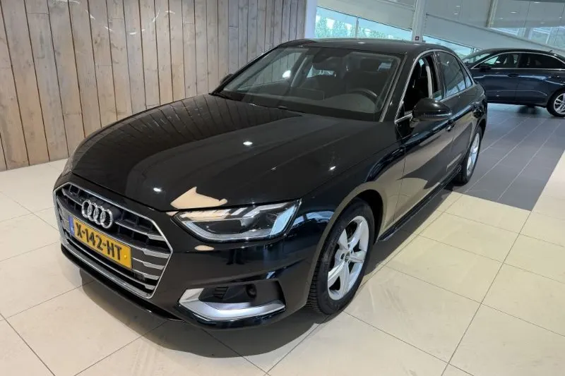 Audi A4 (2023)