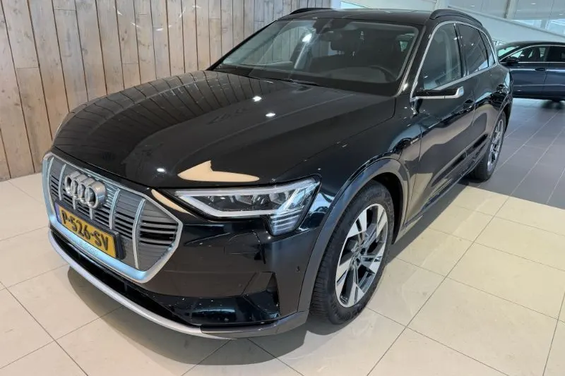 Audi e-tron (2022)