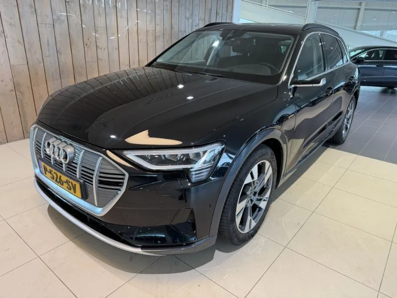 Audi e-tron (2022) — foto 1