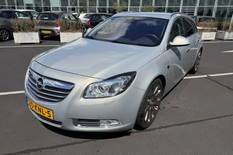 Opel Insignia (2010)