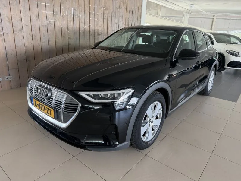 Audi e-tron (2021) — foto 1