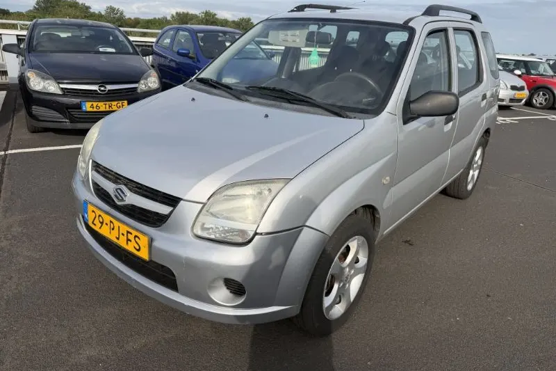 Suzuki Ignis (2004)