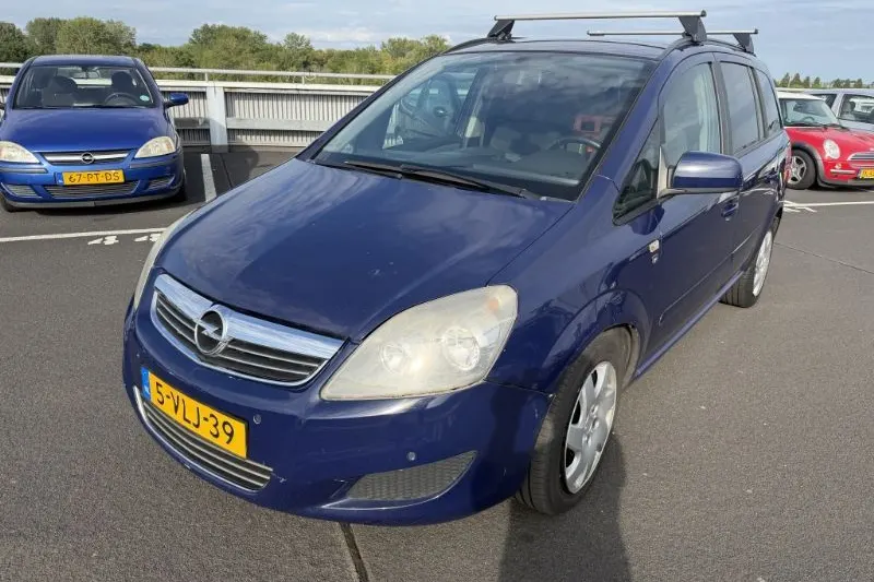 Opel Zafira (2011)
