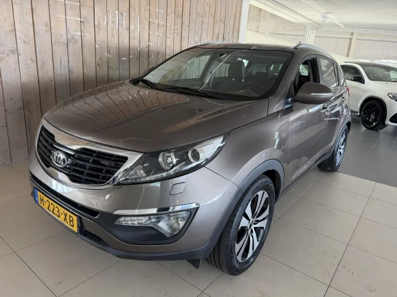 Kia Sportage (2011) — foto 1