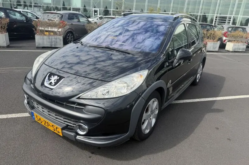 Peugeot 207 (2008)