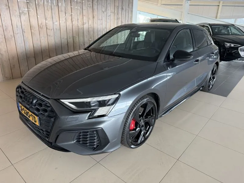 Audi S3 (2022) — foto 1