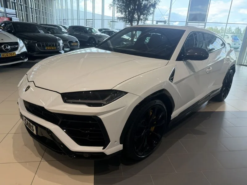 Lamborghini Urus (2021) — foto 1