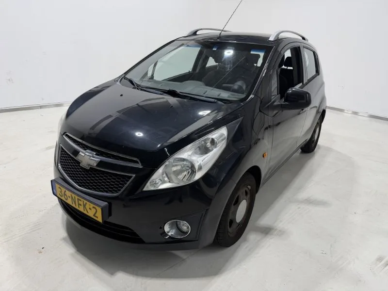 Chevrolet Spark (2010) — foto 1